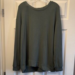 Green Long Sleeve Sweatshirt